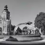 Oss_zwaard_jan_cunen_centrum_zwart_wit